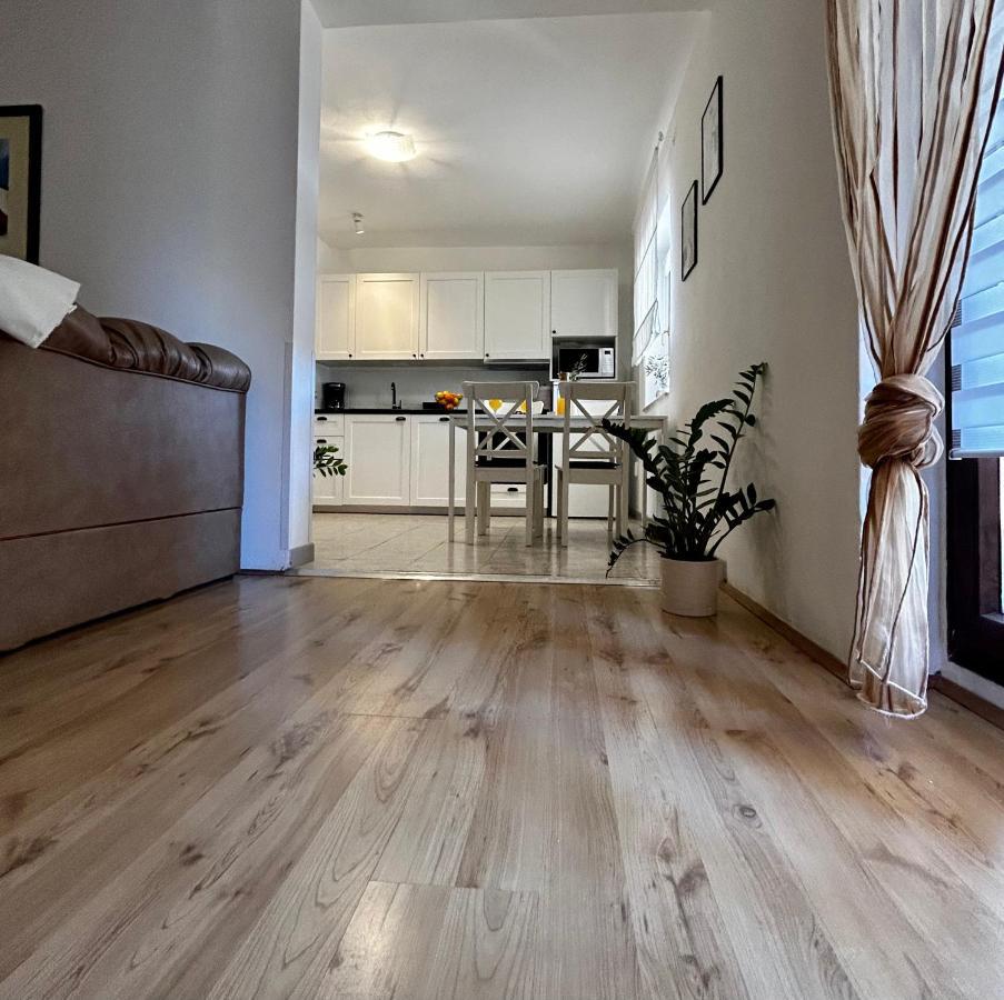 Elentoni Apartment Fazana Bagian luar foto